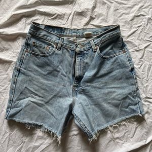 Levi’s 560 Shorts